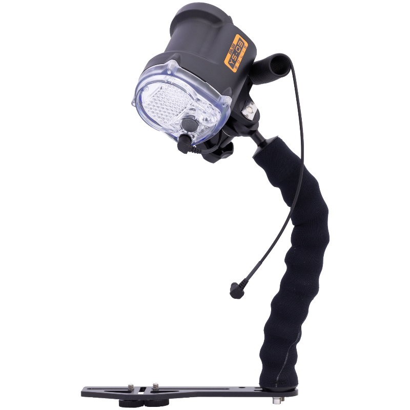 Sea&Sea YS-03 SOLIS UNIVERSAL LIGHTING SYSTEM INCLUDES: YS-03 SOLIS STROBE SS-03125, ...